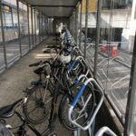 Fahrradsabstellanlage Economy mit Bügelparker Prisma®, Schrägeinstellung